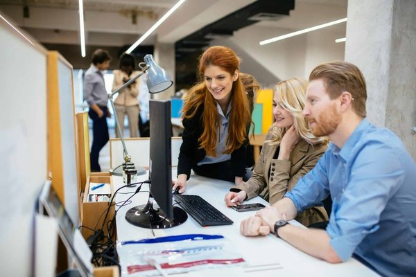 Avocat en propriété intellectuelle : l'importance du premier contact avant de l'engager